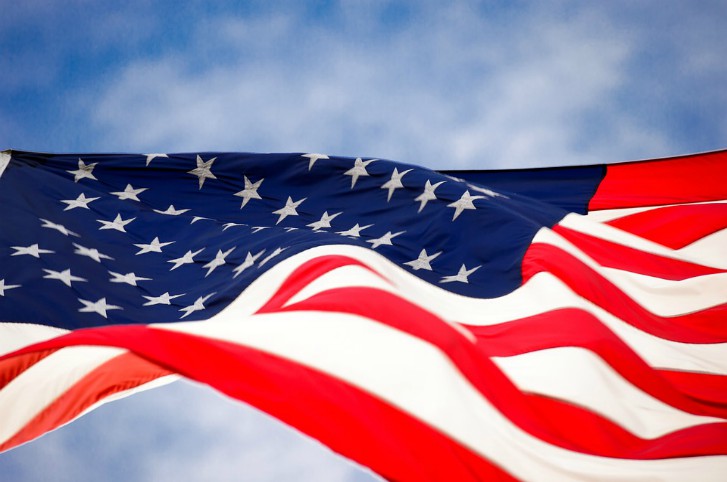 wavingamericanflag
