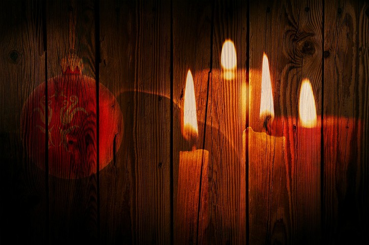 christmasbulbcandle