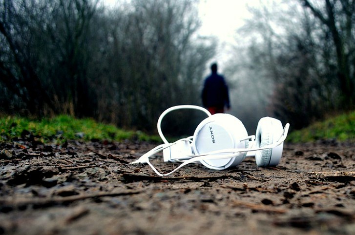 path headphones